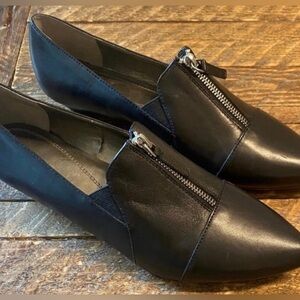 Women’s Tahari Black Shoes (Size 10)